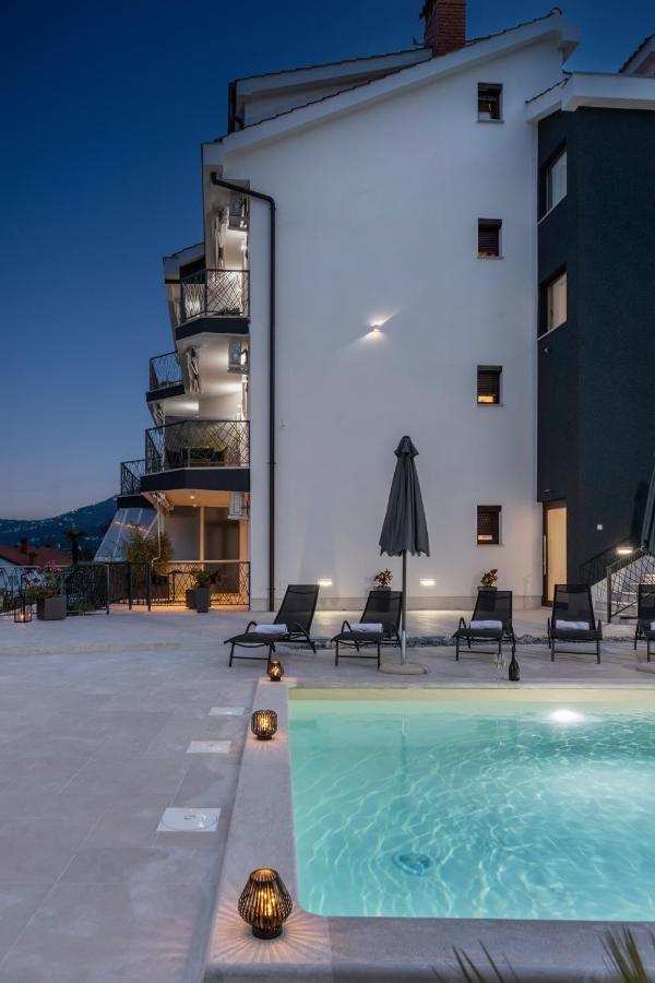 Villa Adriatic, Apartment Chiara With Sea View And Heated Swimming Pool, Free Private Parking, Ičići Zewnętrze zdjęcie