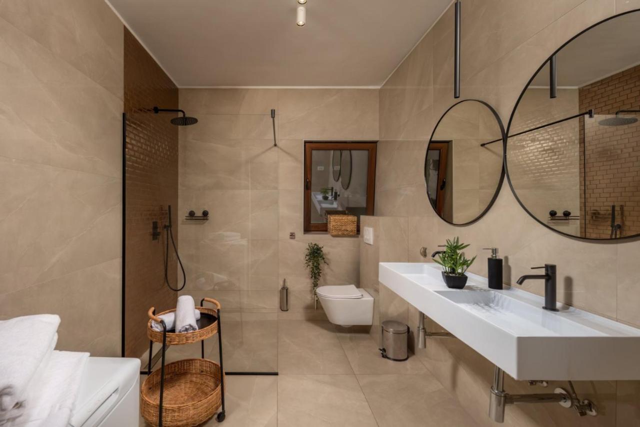 Villa Adriatic, Apartment Chiara With Sea View And Heated Swimming Pool, Free Private Parking, Ičići Zewnętrze zdjęcie