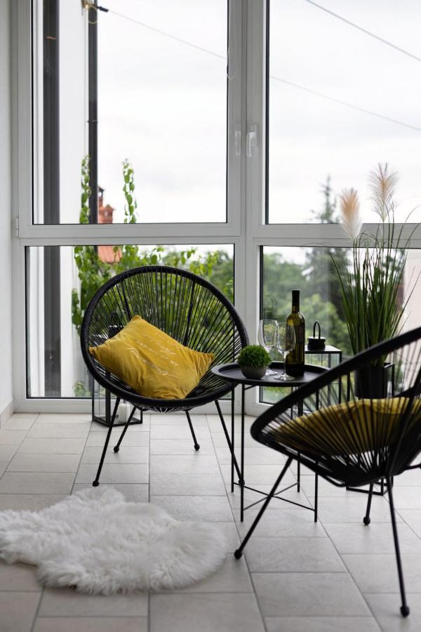 Villa Adriatic, Apartment Chiara With Sea View And Heated Swimming Pool, Free Private Parking, Ičići Zewnętrze zdjęcie